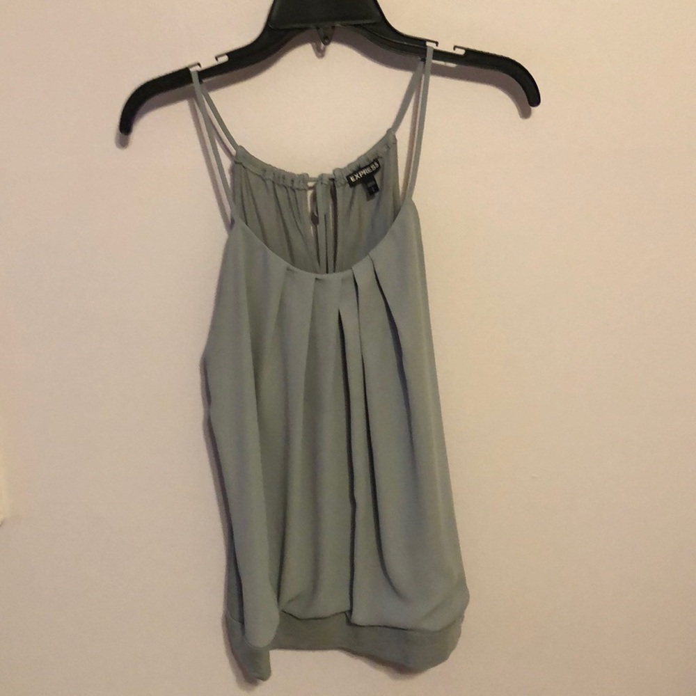 Gray tank